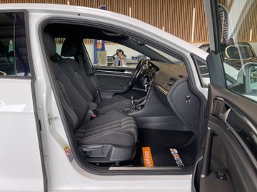 Volkswagen Golf VII Lim. GTD BMT *NAVI*SZHZ*PDC*BI-XENON*