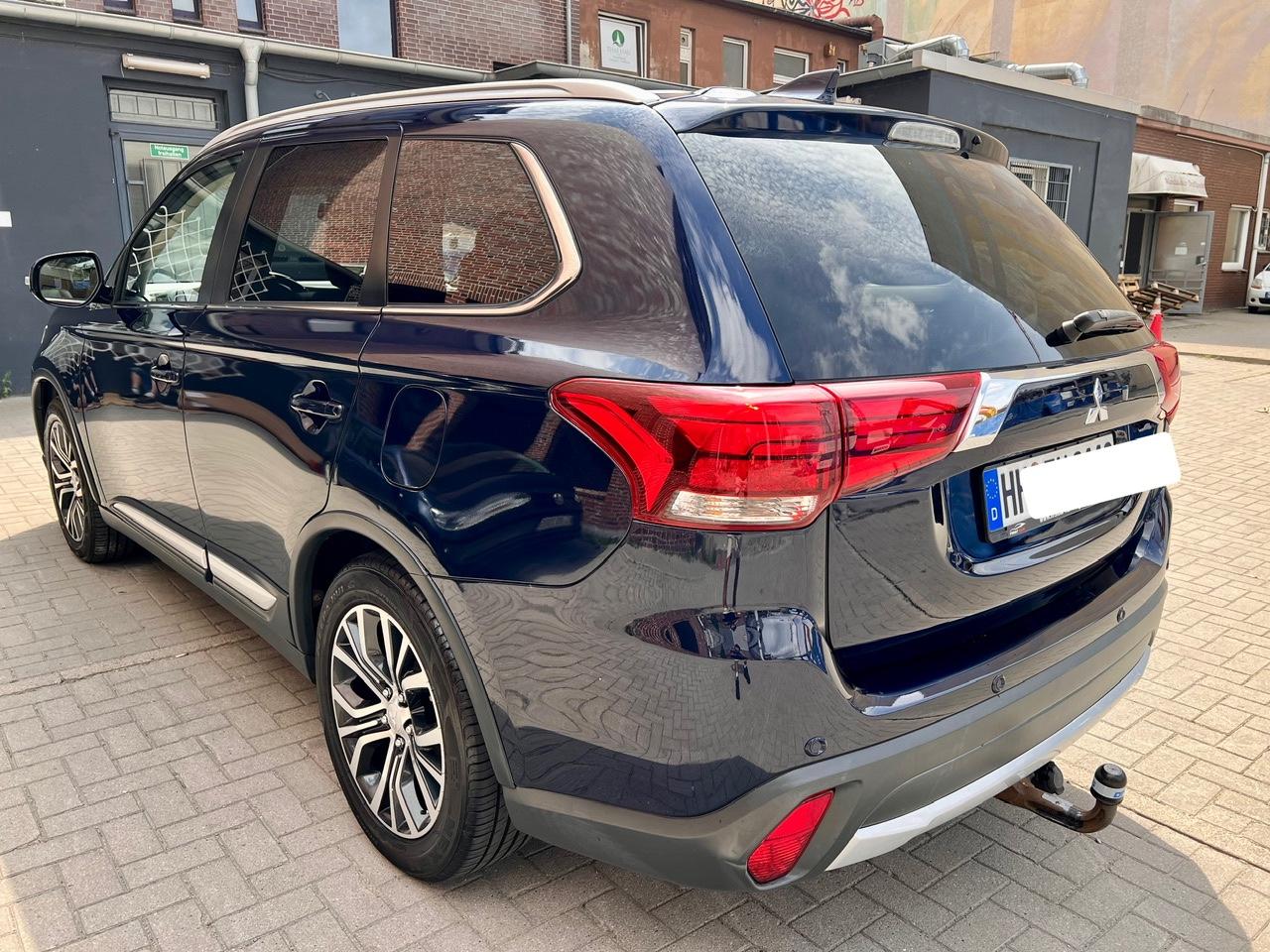 Mitsubishi Outlander 2.2 DI-D 4WD Automatik, 7 Sitzer 