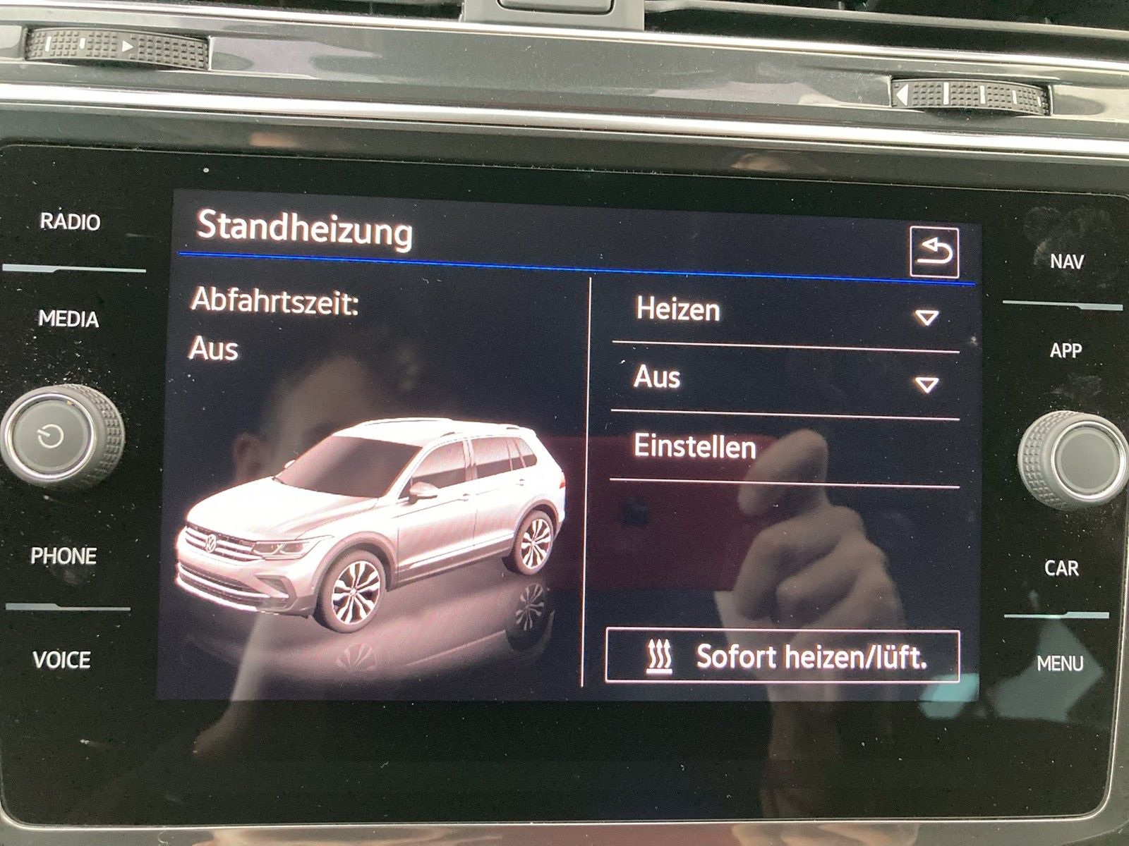 Fahrzeugabbildung Volkswagen Tiguan TSI Elegance 4M DSG Matrix Navi ACC STH A