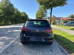 VW Golf Foto 7
