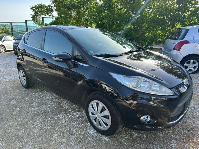 Ford FORD Fiesta + 1.4 TDCi 68CV 5 porte