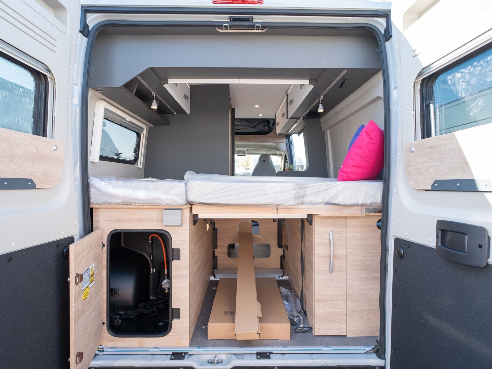 Fahrzeugabbildung Dethleffs Globetrail 600 DS Fiat Aufstelldach