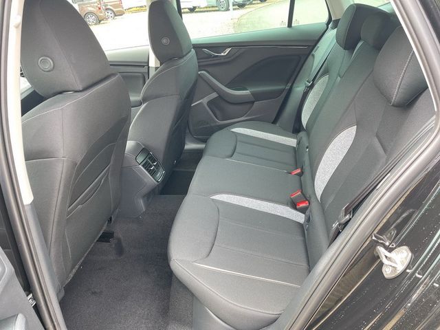 Skoda Kamiq 1.0 TSI DSG Tour *MATRIX*NAVI*KESSY*2xPDC*