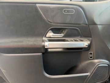 Mercedes GLB 200 - 11