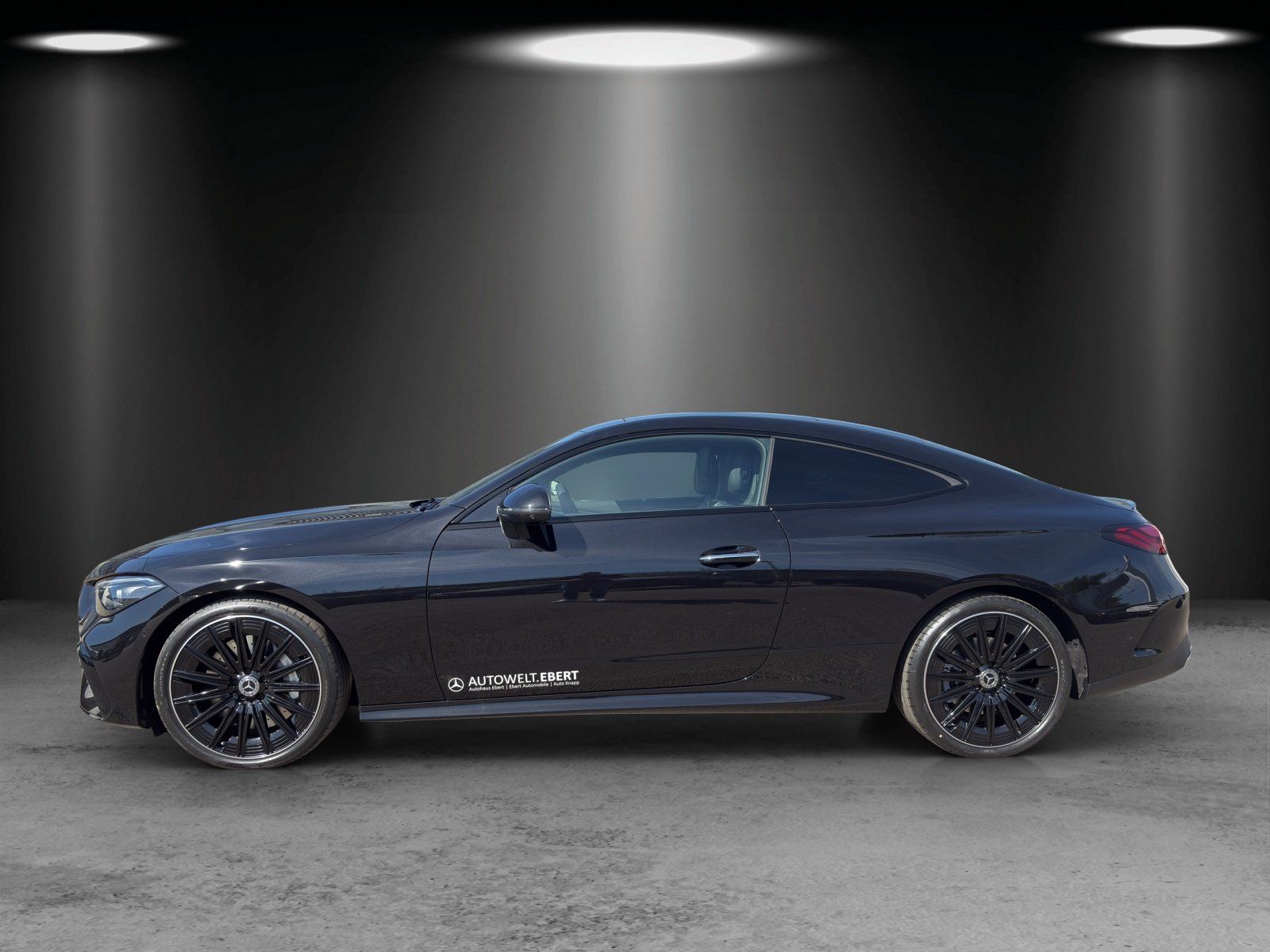 Fahrzeugabbildung Mercedes-Benz CLE 450 4M Coupé AMG 360° Pano DigLight Keyless