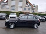 Kia Rio 1.4 Attract - Kia Rio mit Benzin-Antrieb: Kleinwagen, 1.4