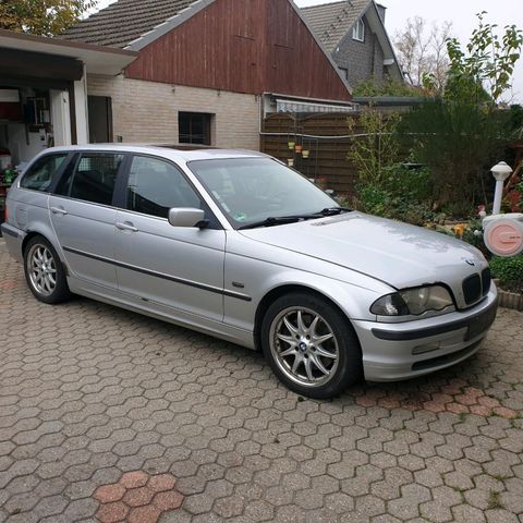 BMW e46 330i Touring