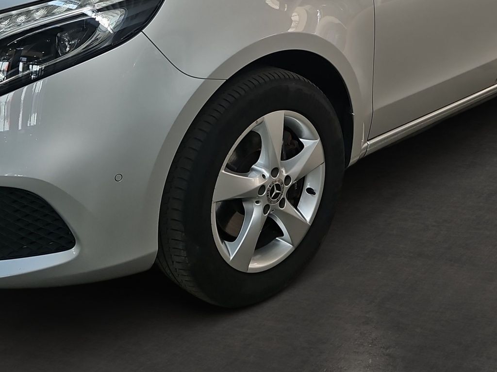 Fahrzeugabbildung Mercedes-Benz V 300 ED kompakt 4x4 5 Sitze 2,5tAHK LED 10''MBU