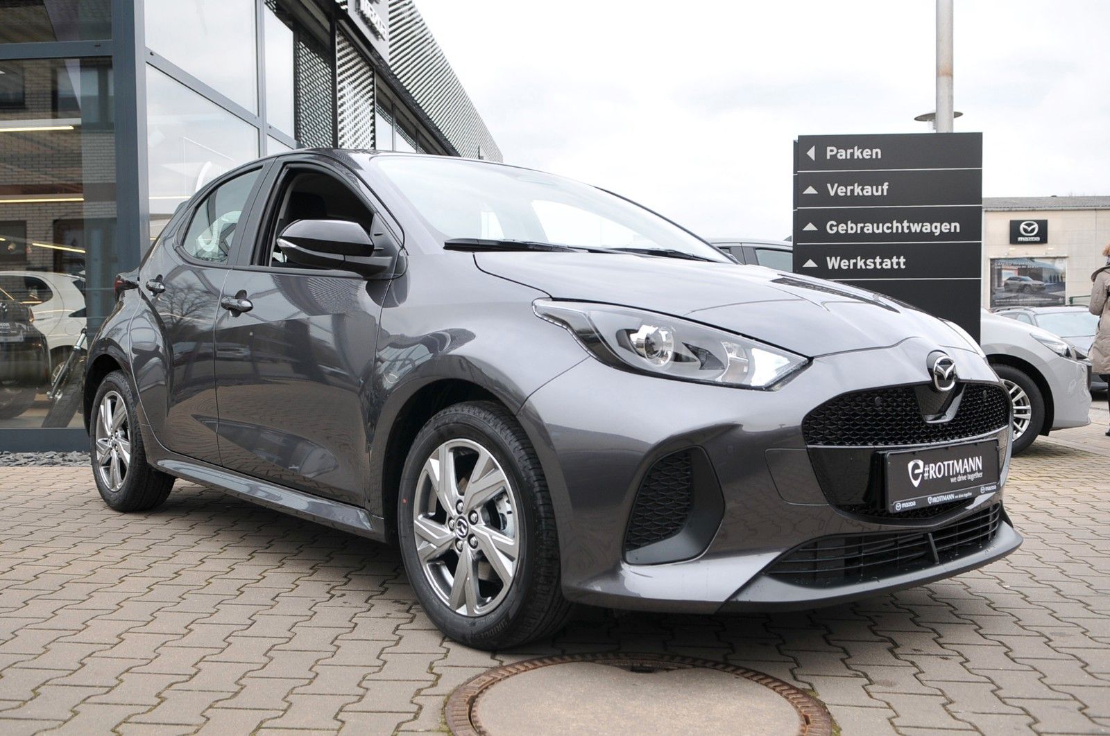 Mazda 2 Hybrid - Bild 12