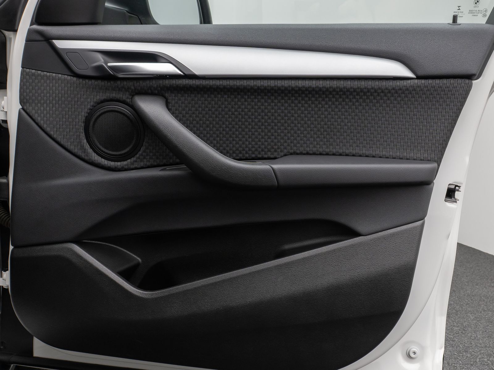 Fahrzeugabbildung BMW X2 sD18i Kamera DAB Geschwindig LED Navi ParkAss