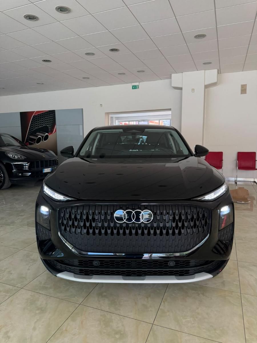 Audi AUDI - Q3 Sportback - Q3 SPB 40 TFSI quattro S t imagem 2
