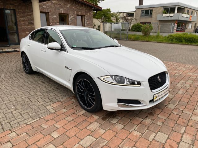 Jaguar XF 2.2 Diesel+Leder+Navi+BI-Xenon+Automatik+