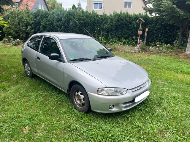 Mitsubishi Colt 1,3l *TÜV NEU* geringe Lau...