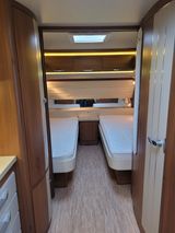 Hobby Premium 560 UL mit Mover,Sat,TV,Markise,Vorzelt  - Offers matching your search criteria