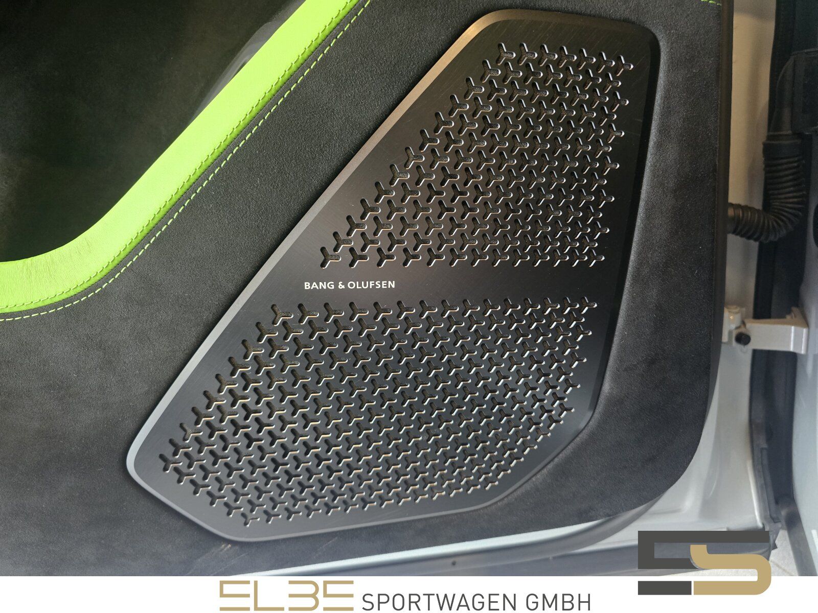Lamborghini Urus PERFORMANTE FULL CARBON Akrapovic B&O foto 18