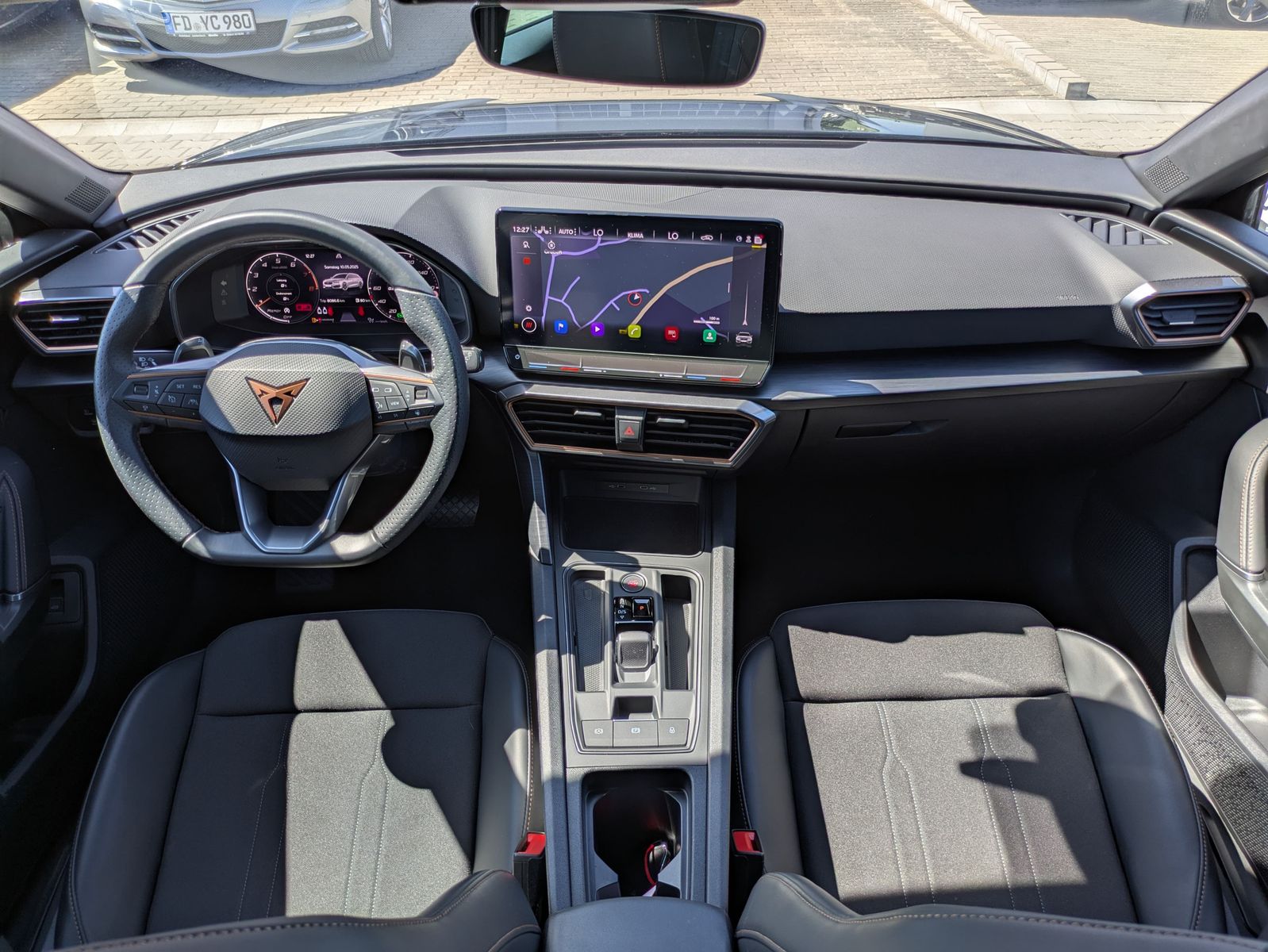 Fahrzeugabbildung CUPRA Leon 1.5 eTSI DSG MATRIX-LED*ACC*AHK*KAMERA*18"