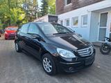 Mercedes-Benz B 150 TÜV NEU MAI 2028 - schwarze Mercedes-Benz B 150