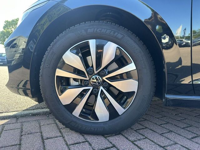 Golf VIII Variant Life GOAL 1.5 l eTSI OPF 110