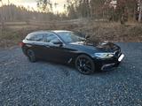 BMW 540i xDrive Touring  - BMW 540 mit Benzin-Antrieb: Kombi
