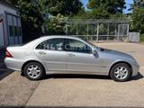 Mercedes-Benz C 180 Kompressor ELEGANCE - Mercedes-Benz C 180 aus 2005: Kompressor