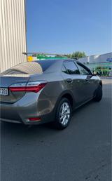 Toyota Corolla - Toyota Corolla: Toyot