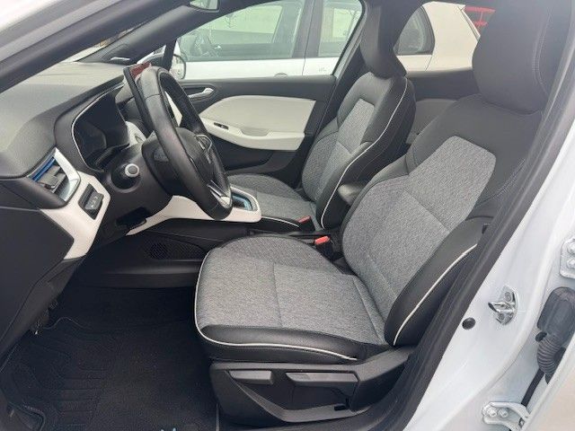 Fahrzeugabbildung Renault Clio E-TECH 140 Intens Navi+360Kamera+Lane