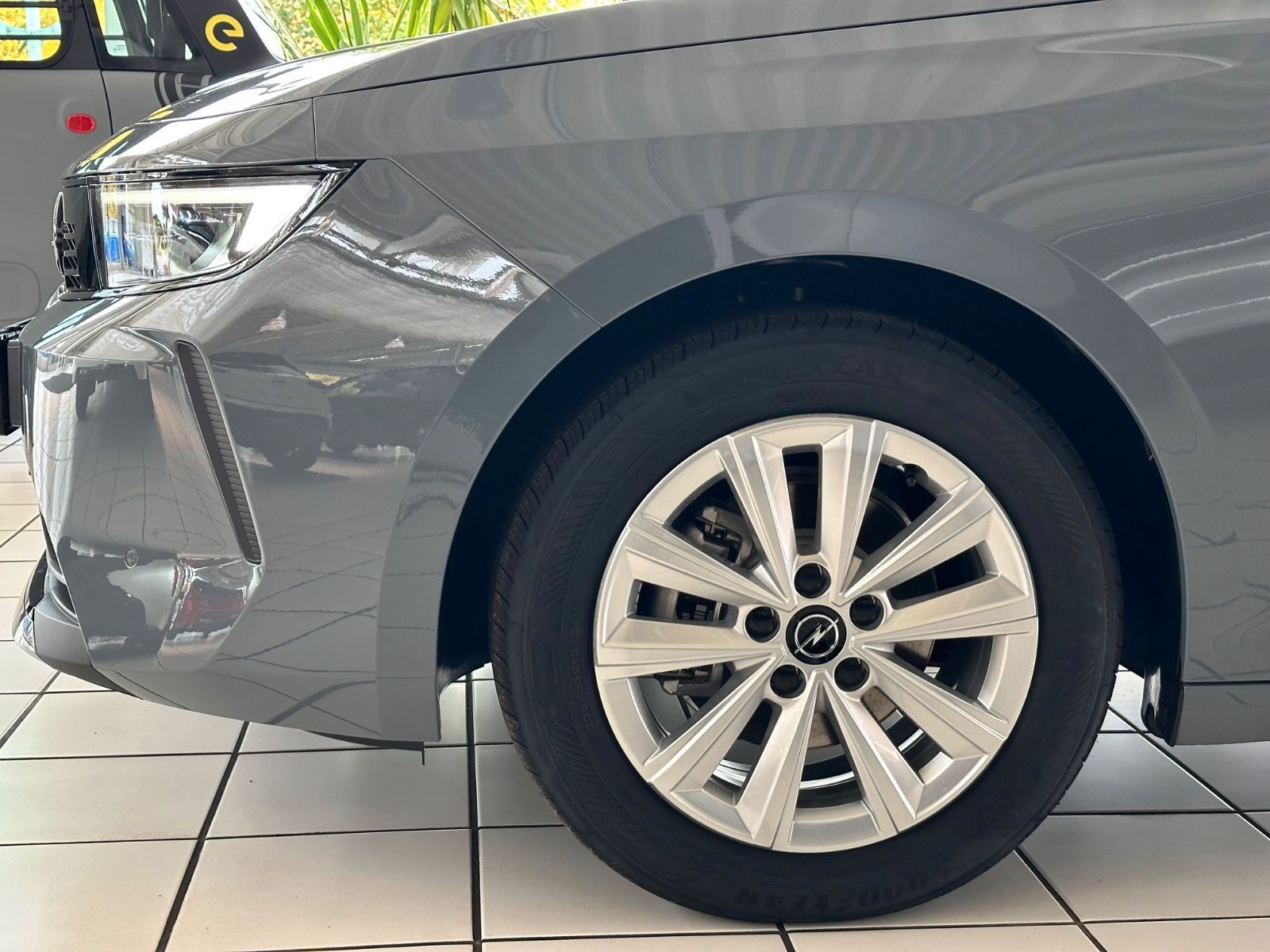 Fahrzeugabbildung Opel Astra L Lim*Edition*RFK*Klima*PDC*SHZ*LED