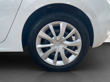 Fotografie des Opel Corsa 1.2 Edition Allwetter Einparkhilfe