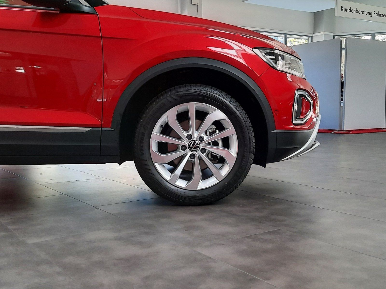 Fahrzeugabbildung Volkswagen T-Roc Style TSI *AHK*Navi*LED*PDC*Sitzhzg*ACC*