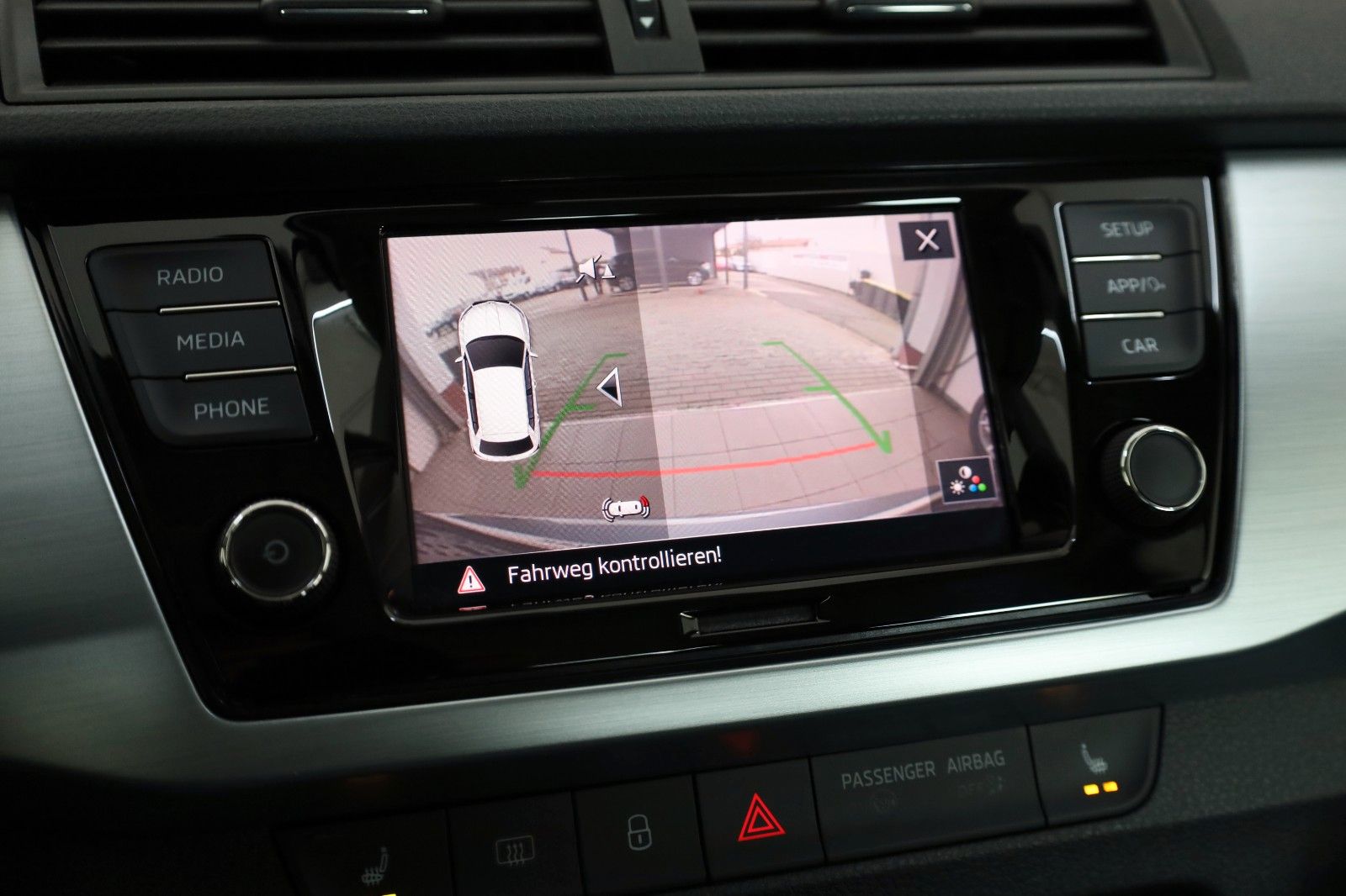 Fahrzeugabbildung SKODA Fabia Ambition SH,PDC,Kamera,Apple CarPlay,SR+WR