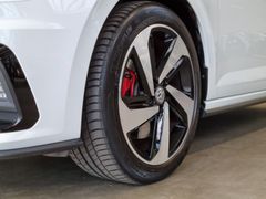 Fahrzeugabbildung Volkswagen POLO VI GTI DSG SITZHZ PDC TÜV+SERVICE NEU 1HAND