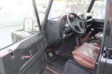 Land Rover Defender 110 Black Pearl 1 of  30 Navi Led Klima - Land Rover: Of