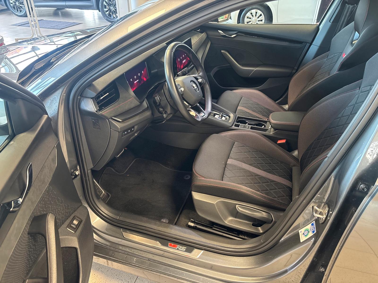 Skoda Octavia RS 2,0 TSI DSG * NAVI HuD MATRIX ACC*