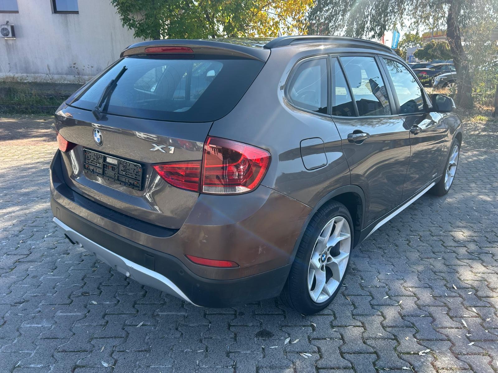 BMW X1 18i SDRIVE 150CH
