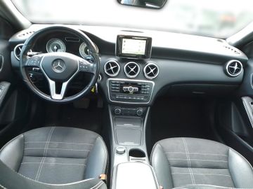 Mercedes A 180 - 11