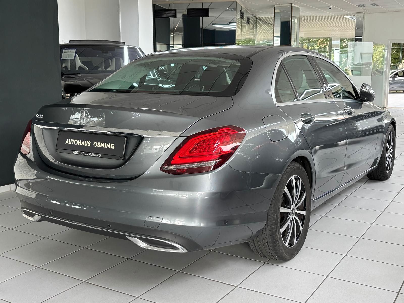 Mercedes-Benz C 220D AMBIENTE NAVI CARPLAY KAM SCHIEBEDACH foto 6