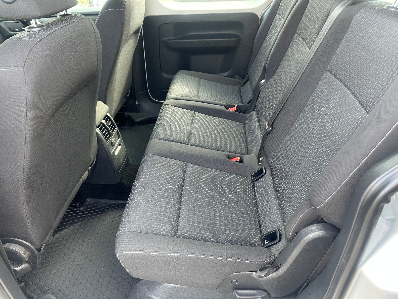 Fahrzeugabbildung Volkswagen CADDY TRENDLINE BMT*WENIG KM*
