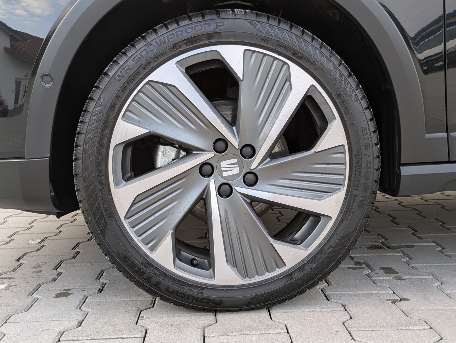 Fahrzeugabbildung SEAT Arona 1.5 TSI FR DSG AHK*ACC*LED*APP*DAB*KAMERA