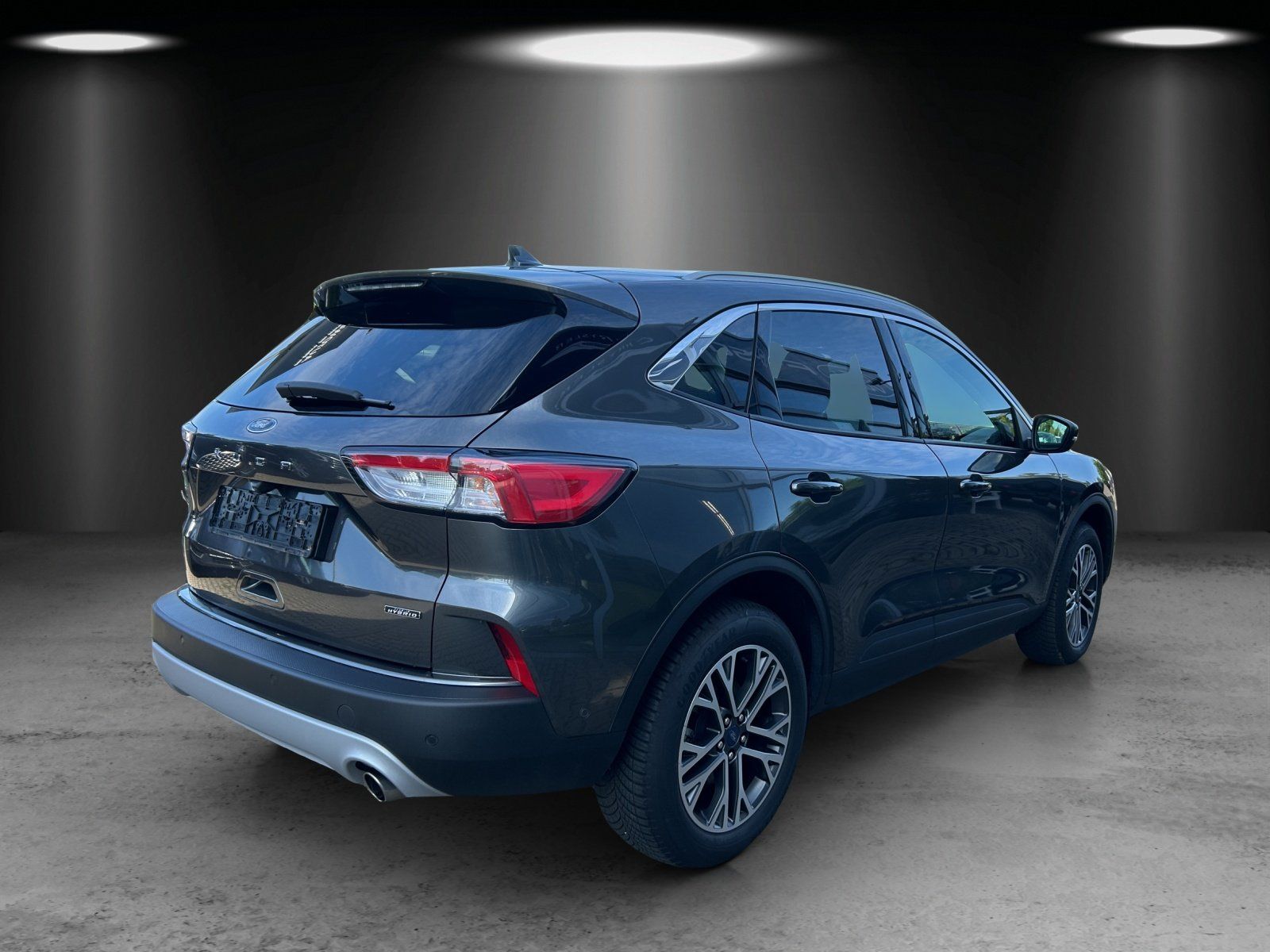 Fahrzeugabbildung Ford Kuga Titanium X PHEV HUD Navi digitales Cockpit