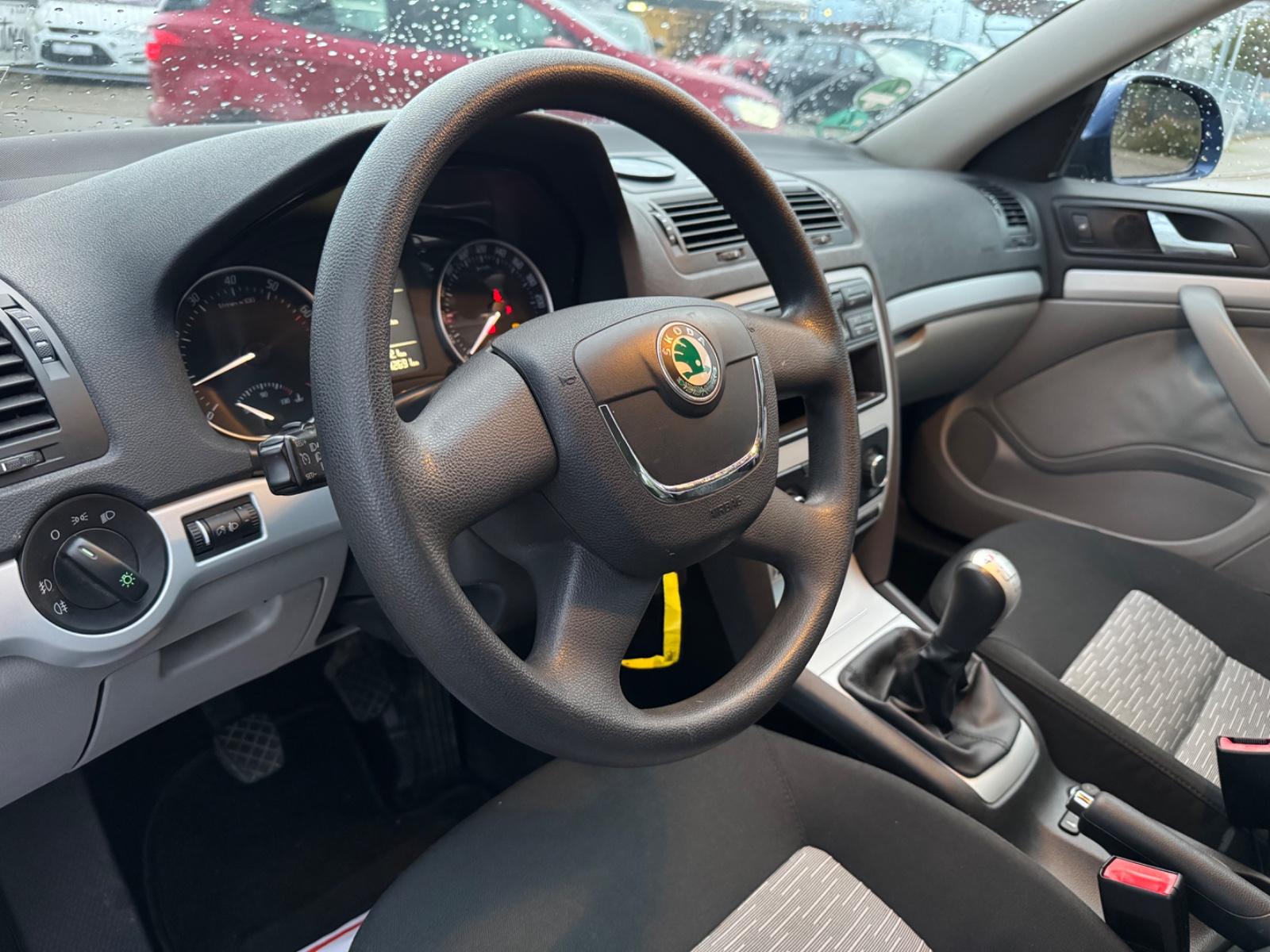 Skoda Octavia 2009 — photo 10