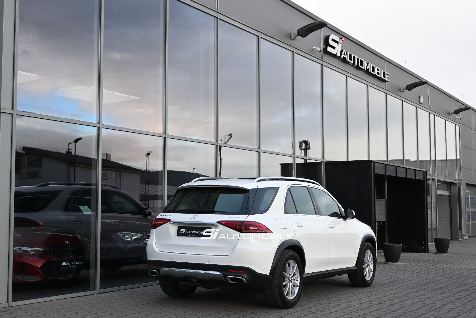 Fahrzeugabbildung Mercedes-Benz GLE 350 e 4M. °ACC°AHK°PANO°MB SERVICE FRISCH!°