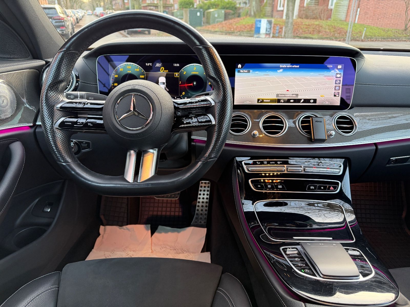 Fahrzeugabbildung Mercedes-Benz E 220d AMG*JUNGE STERNE*MUTLIBEAM*BURMESTER*AHK