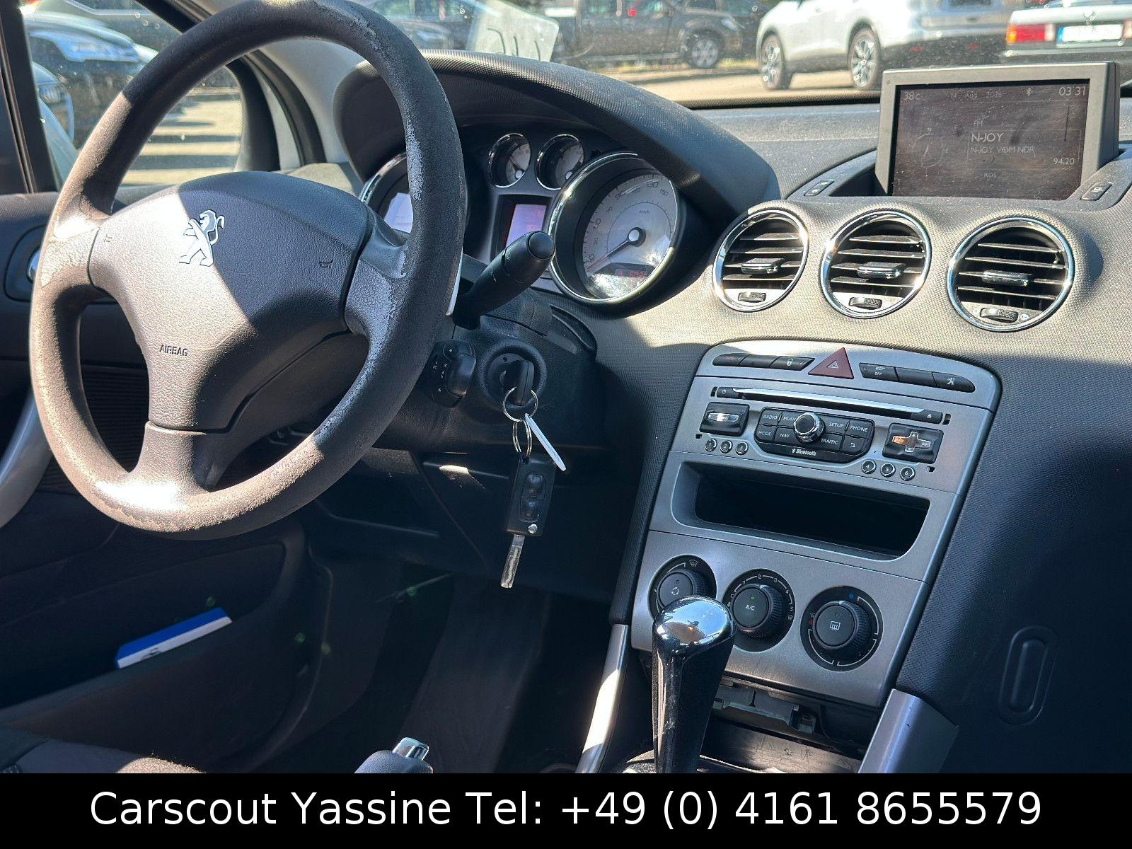 Peugeot 308 2012 — photo 11