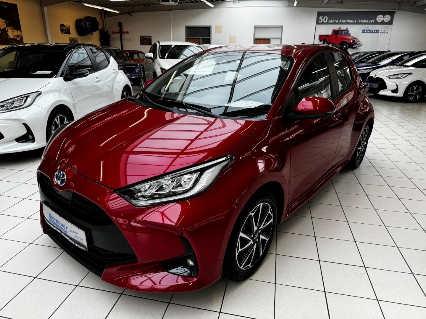 Toyota Yaris Hybrid 1.5 Team D LED ACC Sitzheizung Smar