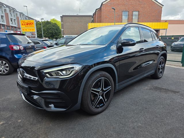 MERCEDES-BENZ GLA 250 e AMG Line Pano-Designo-RFK-Ambiente