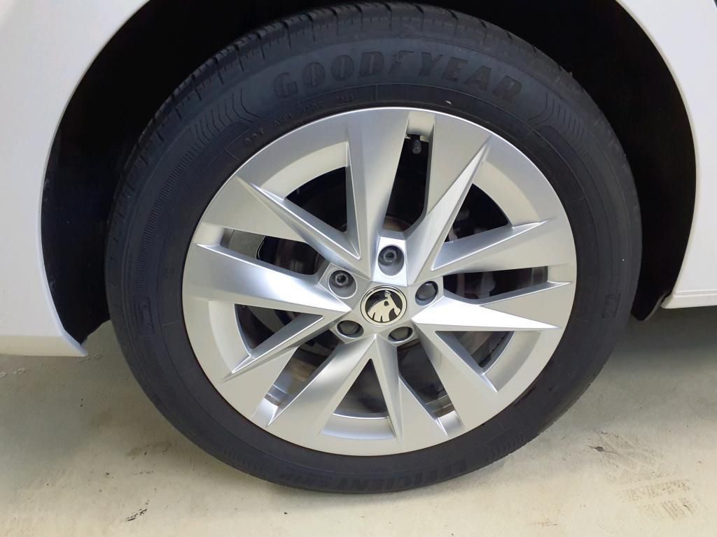 Skoda Octavia Combi Ambition 1.4 TSI iV DSG AHK*PDC*SH