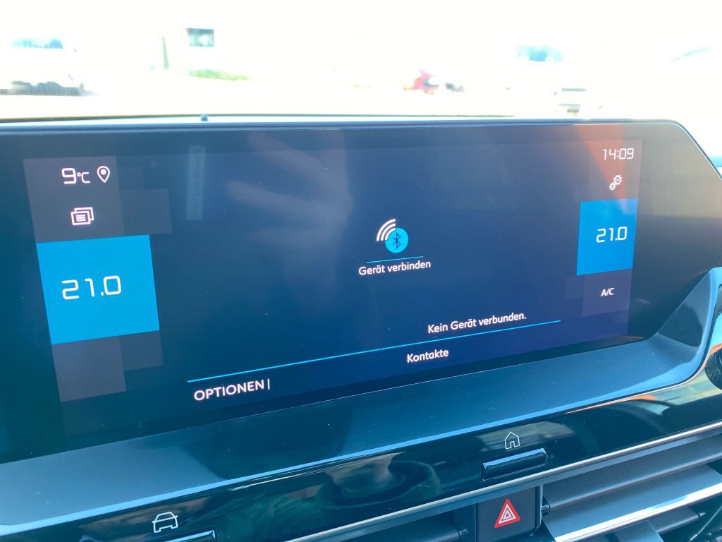 Fahrzeugabbildung Citroën C4 PureTech 130 S&S EAT8 SHINE *Sitzh. vorn*