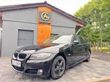 BMW 320 Baureihe 3 Touring 320d xDrive Tüv - BMW 320 aus 2011: Kombi