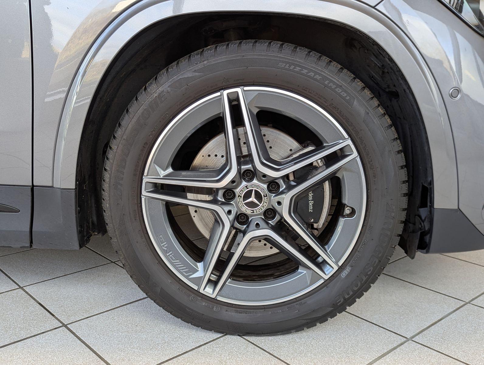 MERCEDES-BENZ GLA 200 AMG Multib. Distronic MBUX Pano AHK 360° - Image 10