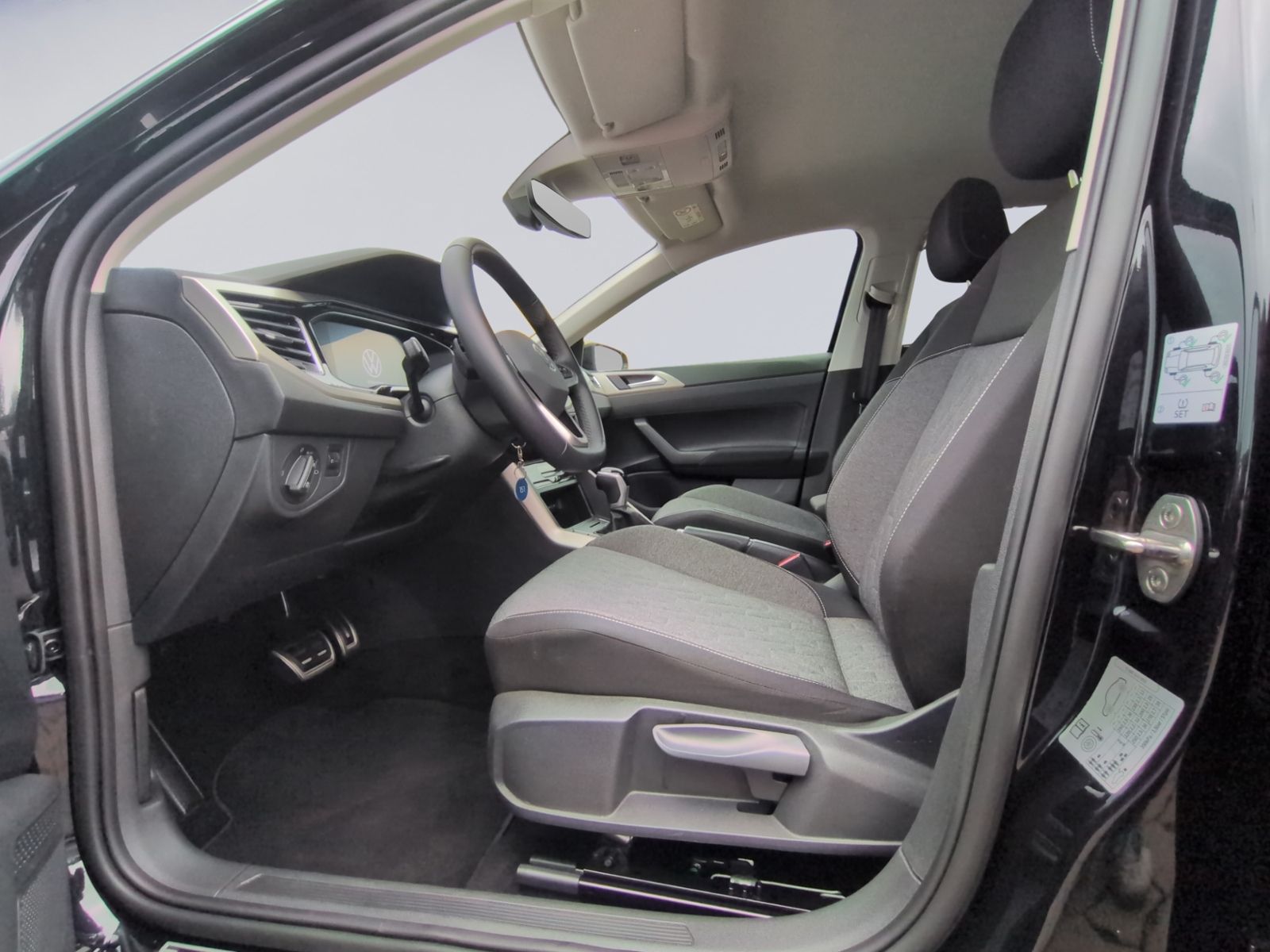 Polo 1.0 TSI DSG Move KAMERA+NAVI+SHZ